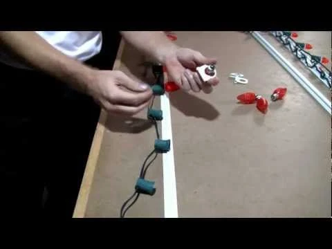 C7 White Clip For Lite Clip Strip 4 C7 White Clip For Lite Clip Strip - Image 2